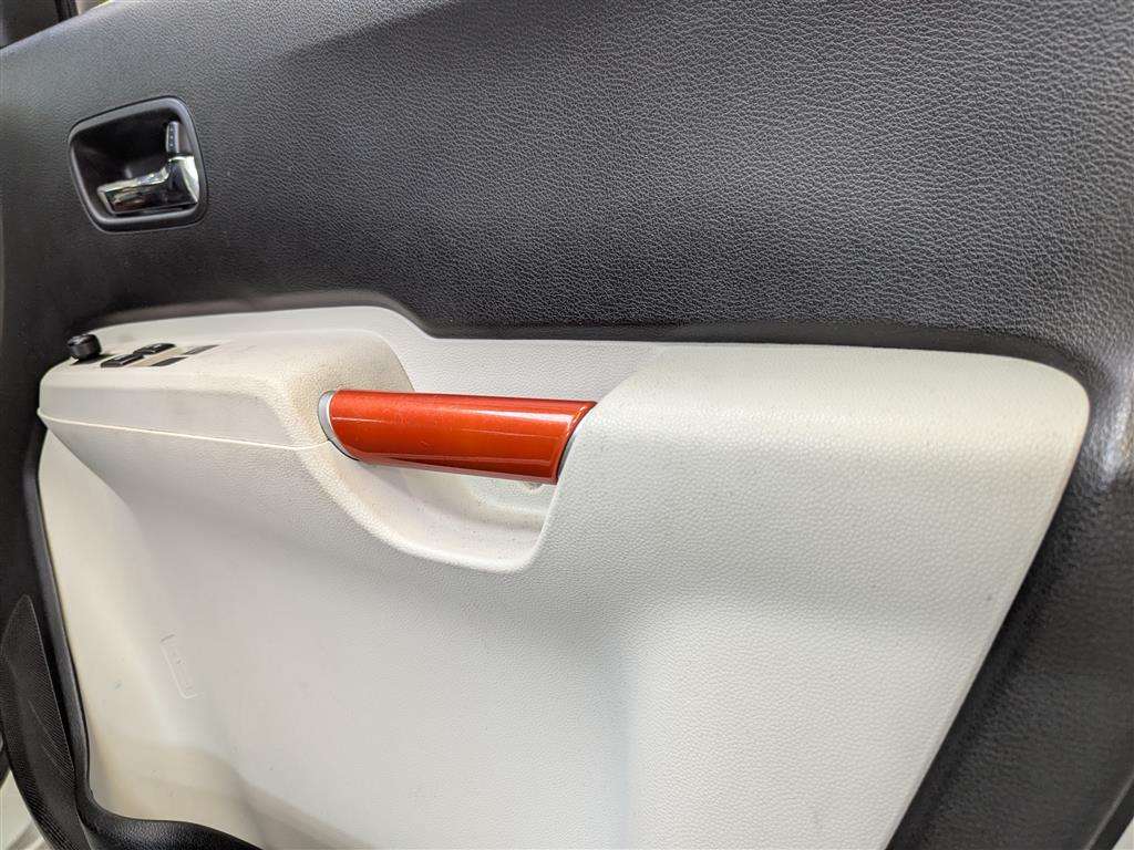 <p>2017 SUZUKI IGNIS SZ-T DUALJET</p>