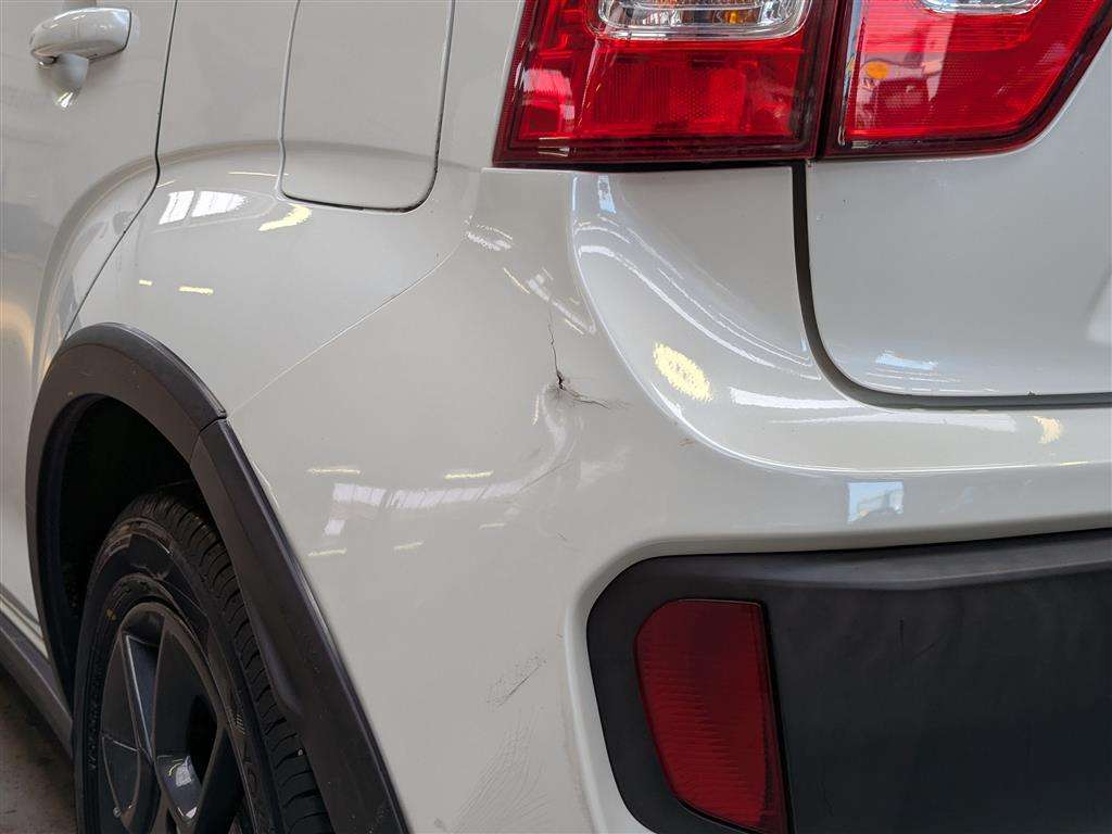 <p>2017 SUZUKI IGNIS SZ-T DUALJET</p>