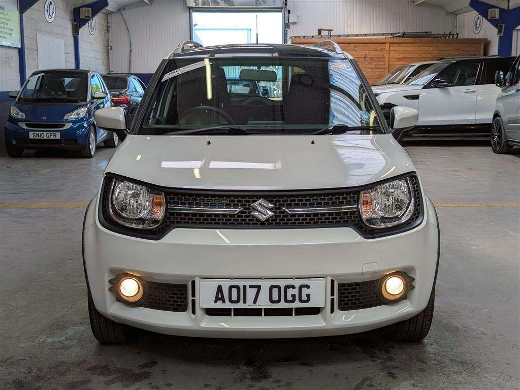 <p>2017 SUZUKI IGNIS SZ-T DUALJET</p>