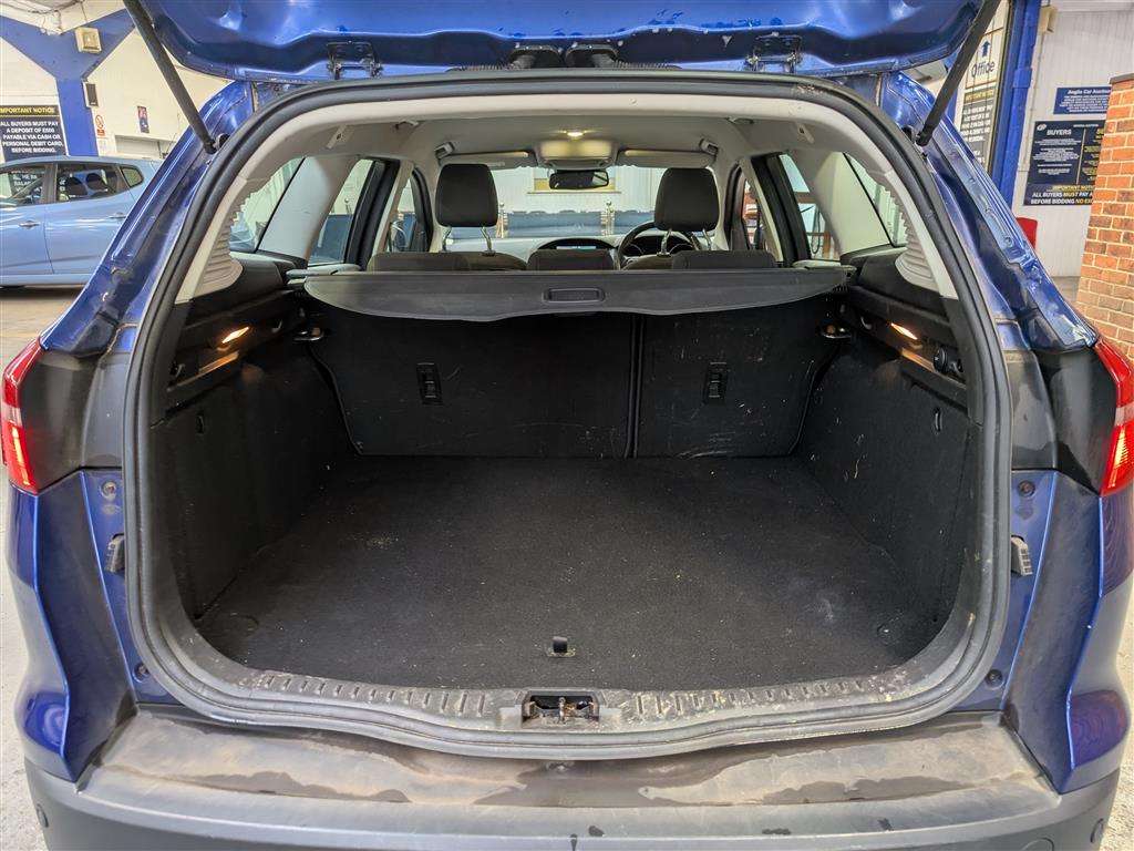 <p>2016 FORD FOCUS TITANIUM</p>