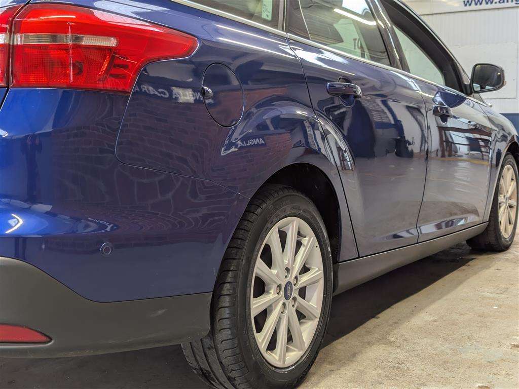 <p>2016 FORD FOCUS TITANIUM</p>