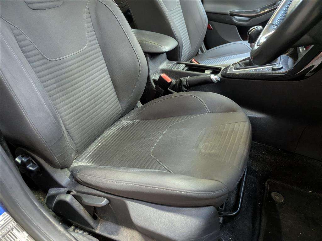 <p>2016 FORD FOCUS TITANIUM</p>