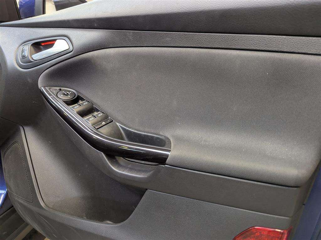 <p>2016 FORD FOCUS TITANIUM</p>