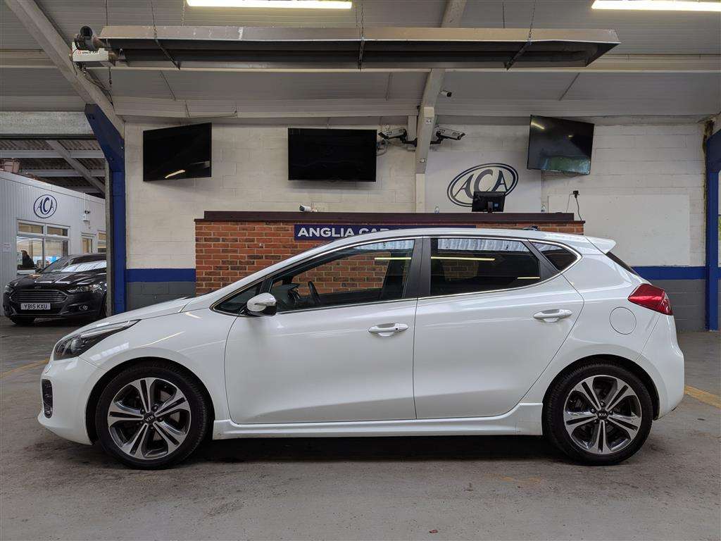 <p>2018 KIA CEED GT-LINE S ISG CRDI</p>