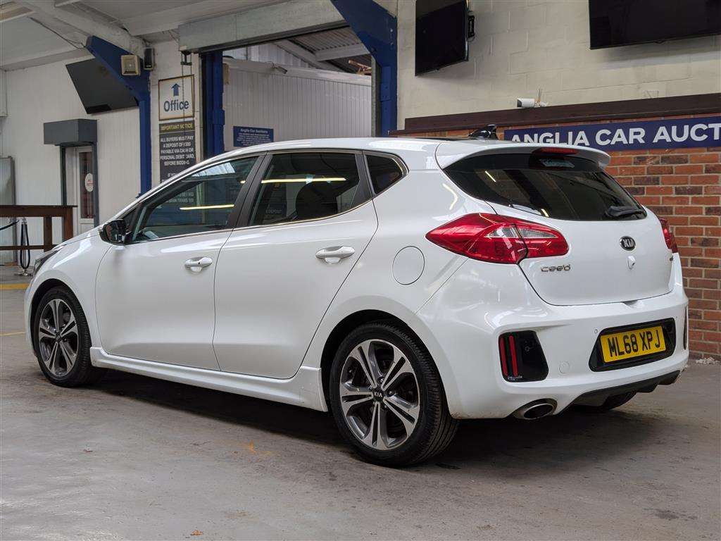 <p>2018 KIA CEED GT-LINE S ISG CRDI</p>