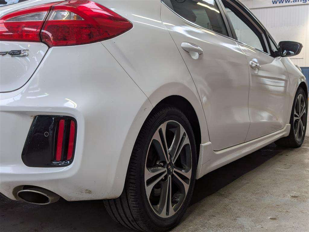 <p>2018 KIA CEED GT-LINE S ISG CRDI</p>