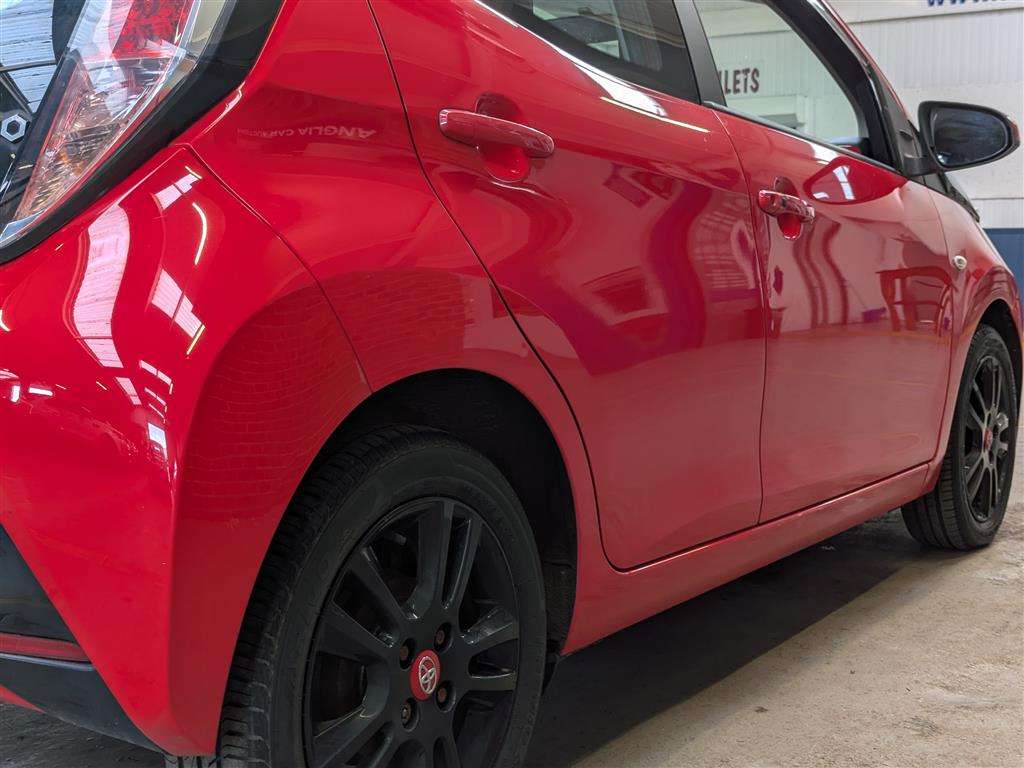 <p>2014 TOYOTA AYGO X-PRESSION VVT-I</p>