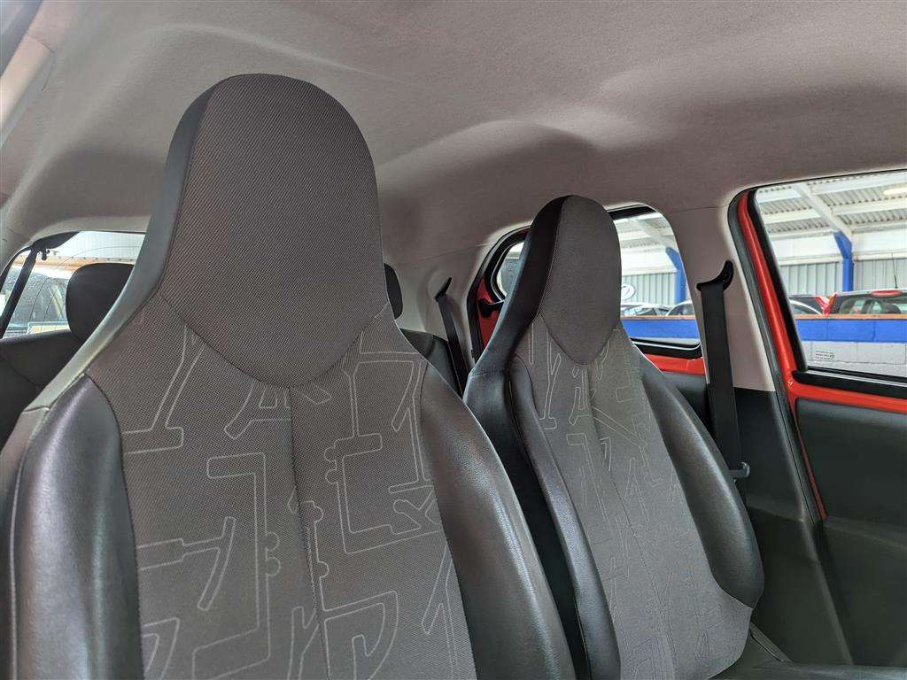 <p>2014 TOYOTA AYGO X-CITE VVT-I</p>
