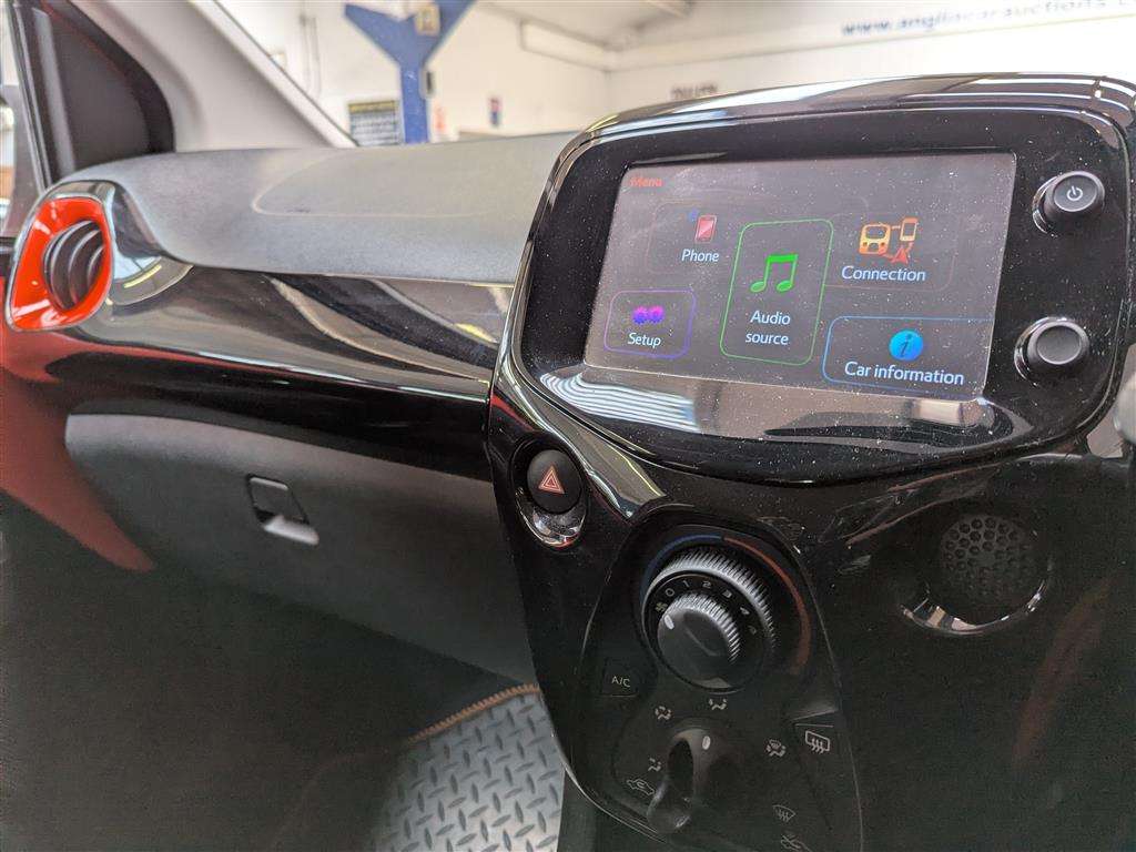 <p>2014 TOYOTA AYGO X-CITE VVT-I</p>
