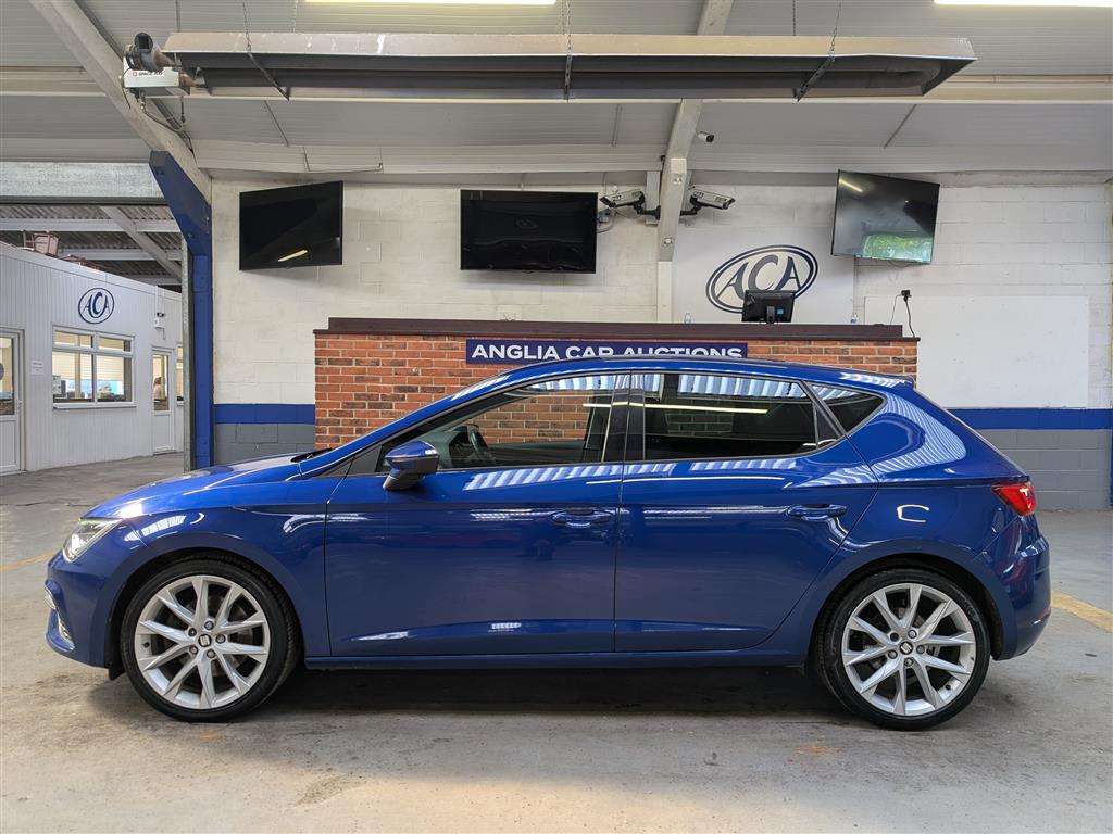 <p>2019 SEAT LEON FR SPORT TDI</p>