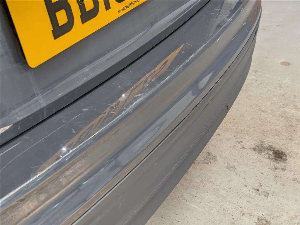 <p>2018 VOLKSWAGEN TIGUAN SE NAV TDI BMT</p>