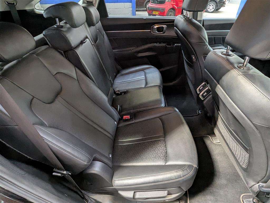 <p>2021 KIA SORENTO 3 PHEV AWD AUTO</p>