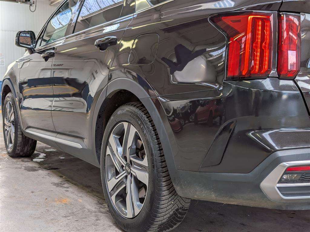 <p>2021 KIA SORENTO 3 PHEV AWD AUTO</p>