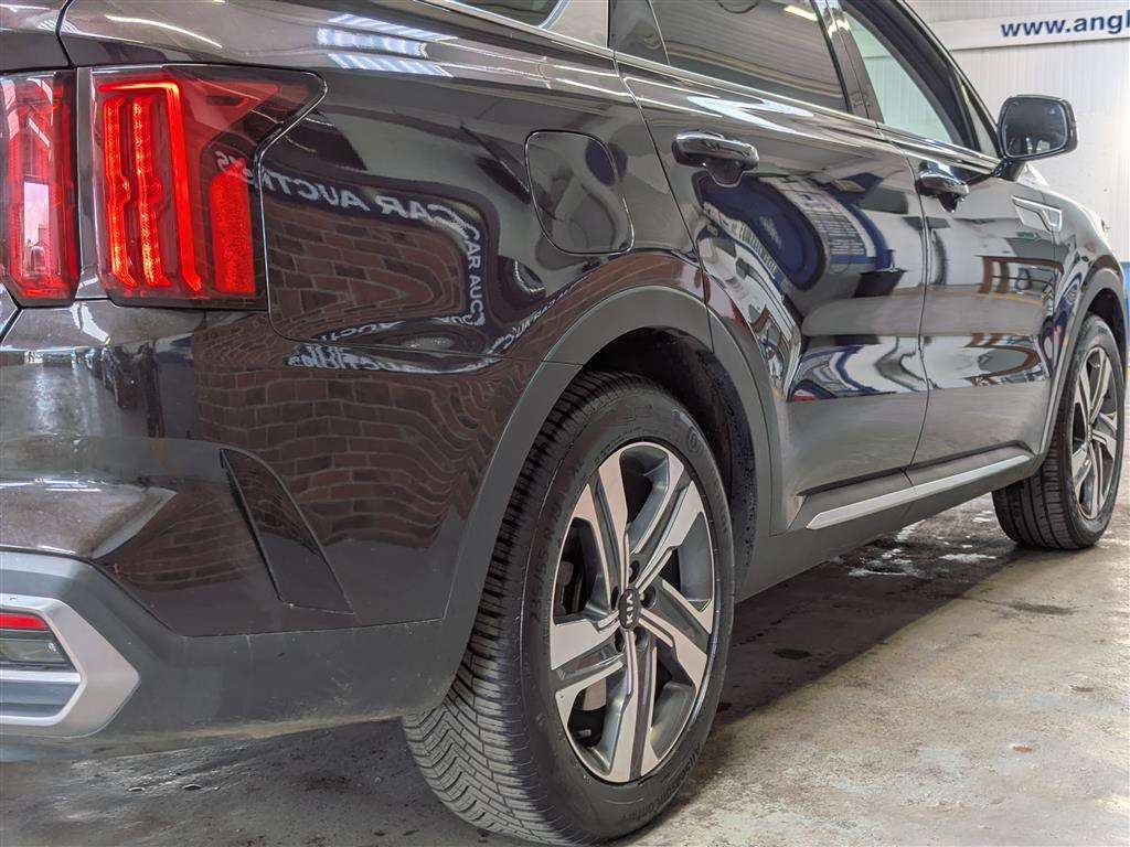 <p>2021 KIA SORENTO 3 PHEV AWD AUTO</p>