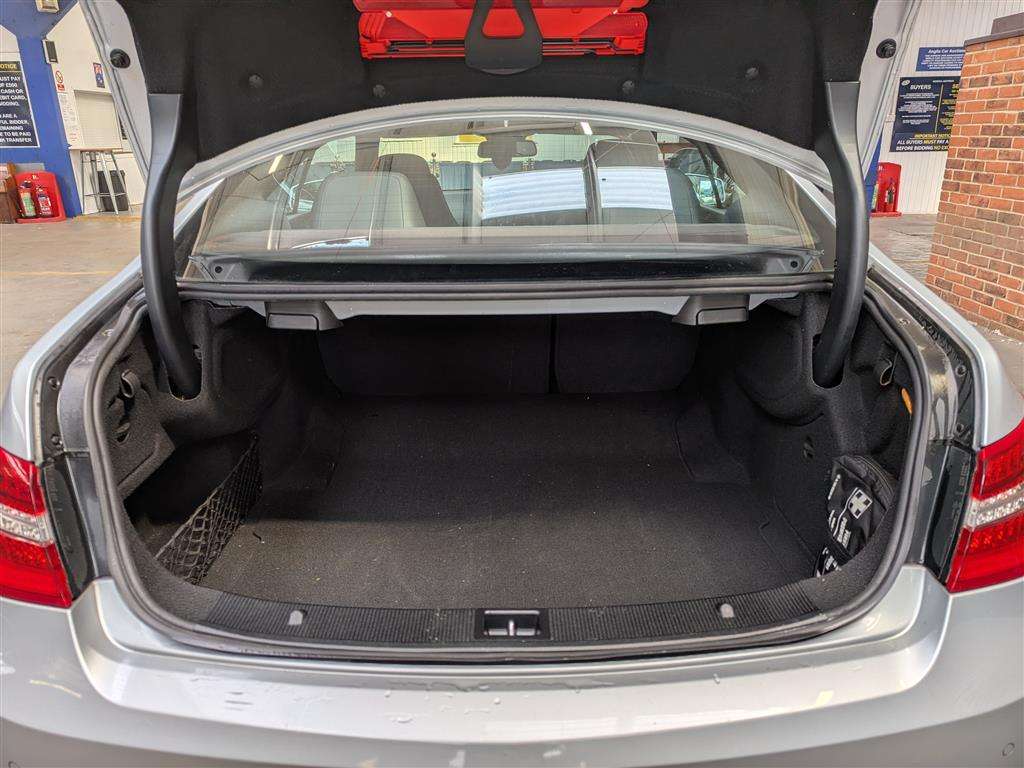 <p>2010 MERCEDES-BENZ E350 BLUEF-CY SPORT CDI A</p>