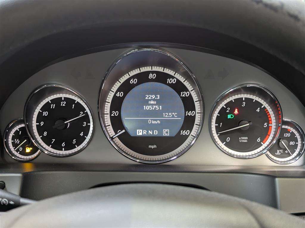 <p>2010 MERCEDES-BENZ E350 BLUEF-CY SPORT CDI A</p>