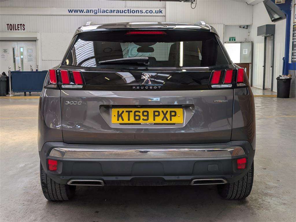 <p>2020 PEUGEOT 3008 GT LINE BLUEHDI S/S</p>