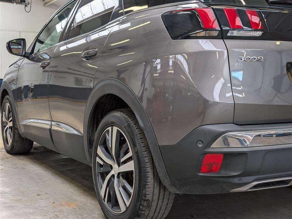 <p>2020 PEUGEOT 3008 GT LINE BLUEHDI S/S</p>