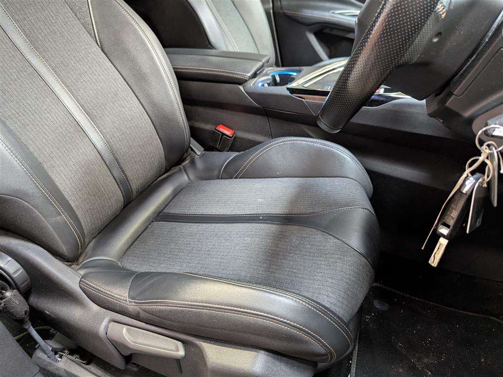 <p>2020 PEUGEOT 3008 GT LINE BLUEHDI S/S</p>