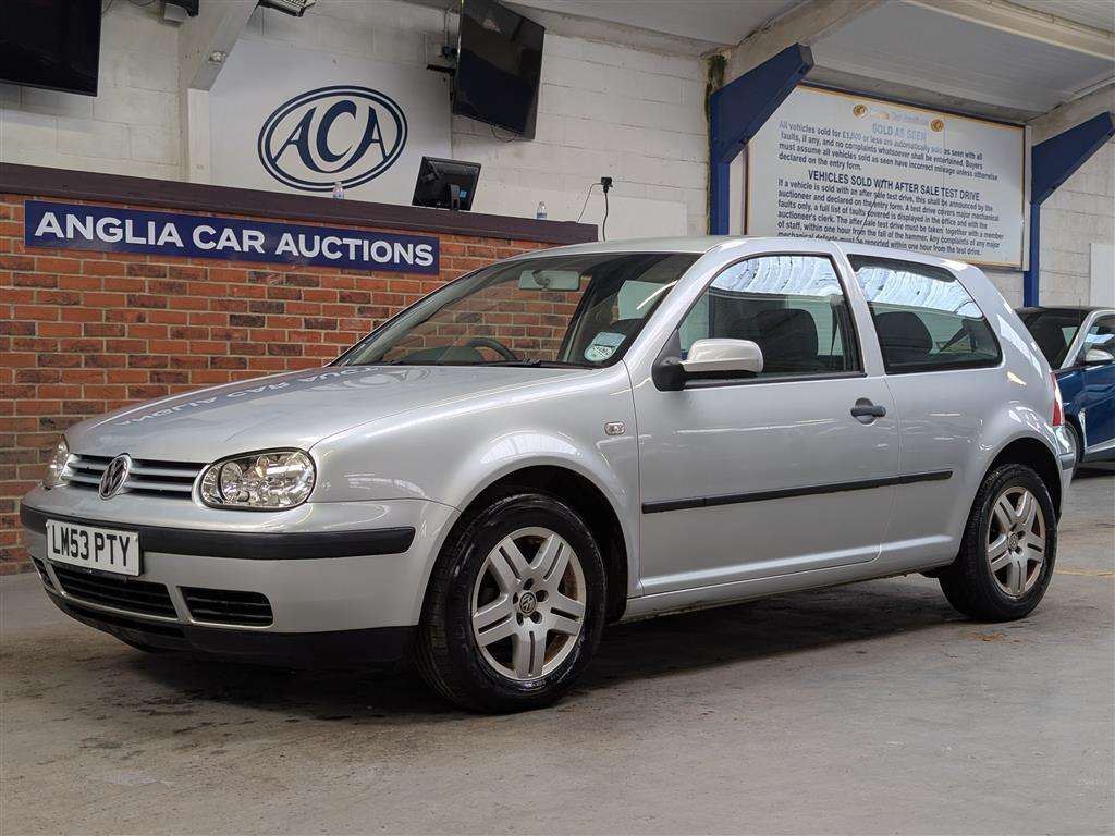 <p>2004 VOLKSWAGEN GOLF MATCH</p>