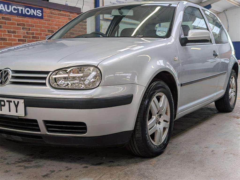 <p>2004 VOLKSWAGEN GOLF MATCH</p>
