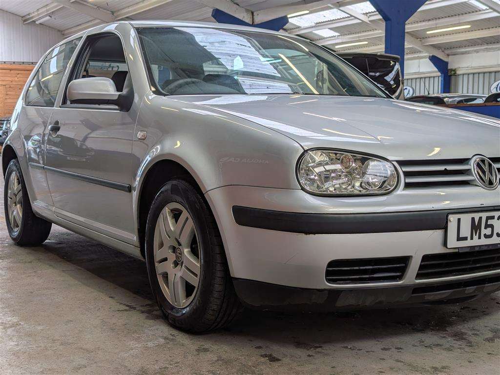 <p>2004 VOLKSWAGEN GOLF MATCH</p>