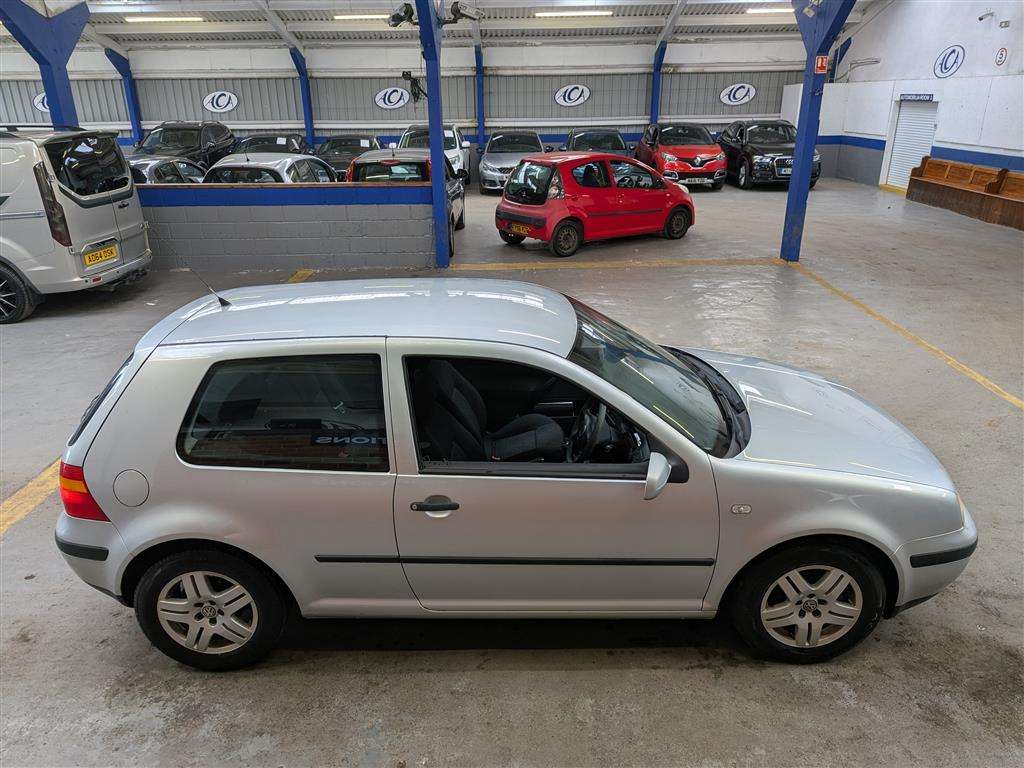 <p>2004 VOLKSWAGEN GOLF MATCH</p>