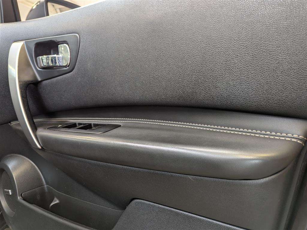 <p>2012 NISSAN QASHQAI TEKNA IS</p>