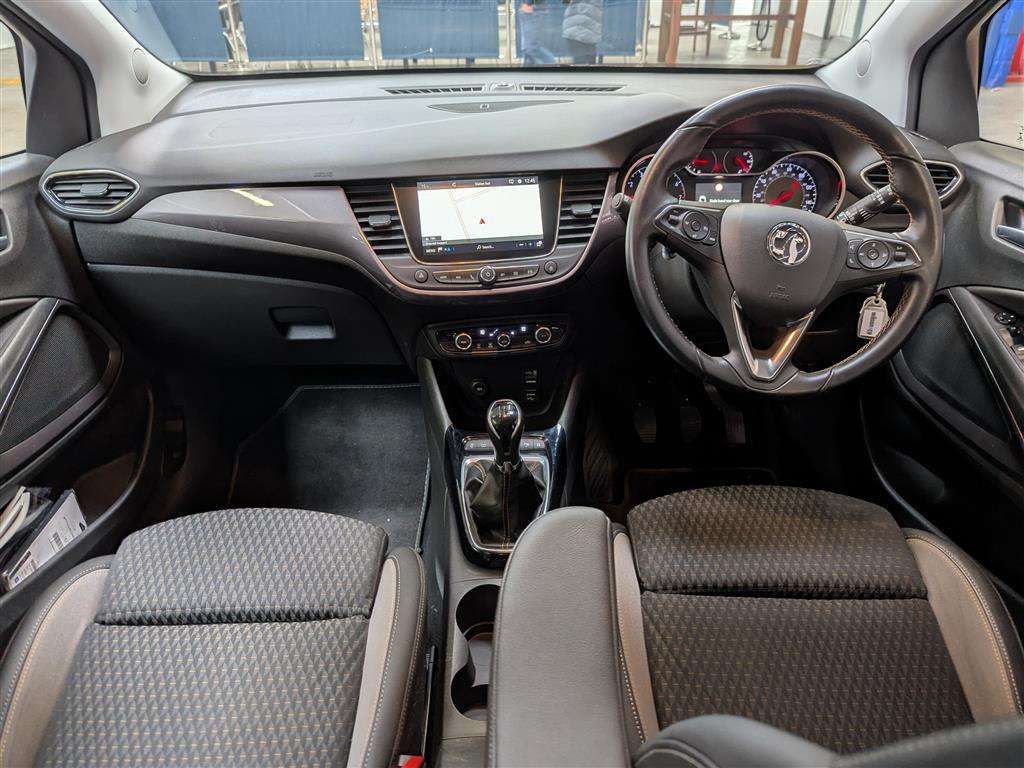 <p>2018 VAUXHALL CROSSLAND X ELITE NAV ECO</p>
