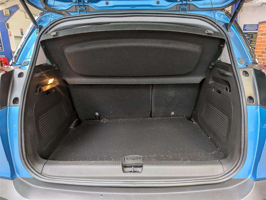 <p>2018 VAUXHALL CROSSLAND X ELITE NAV ECO</p>