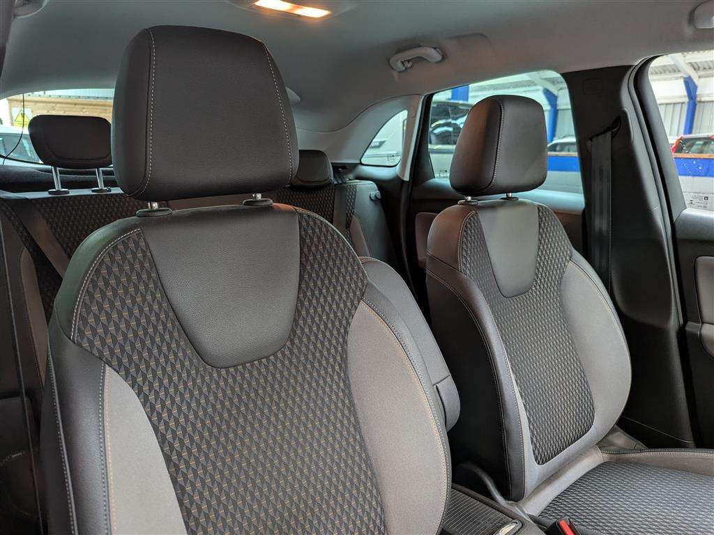 <p>2018 VAUXHALL CROSSLAND X ELITE NAV ECO</p>