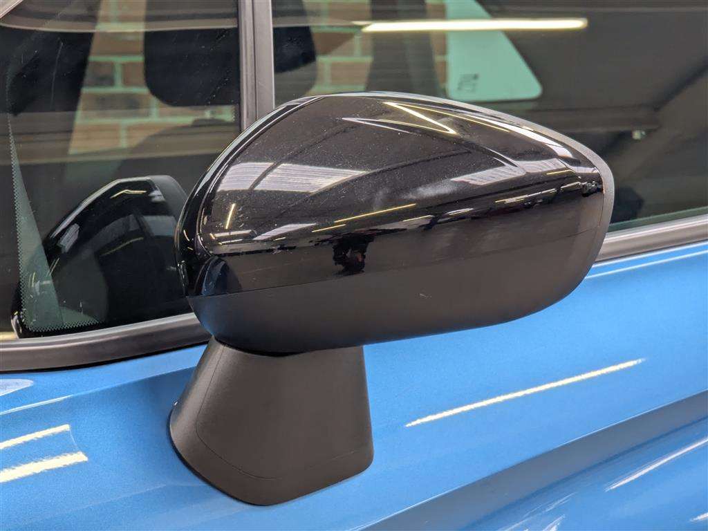 <p>2018 VAUXHALL CROSSLAND X ELITE NAV ECO</p>