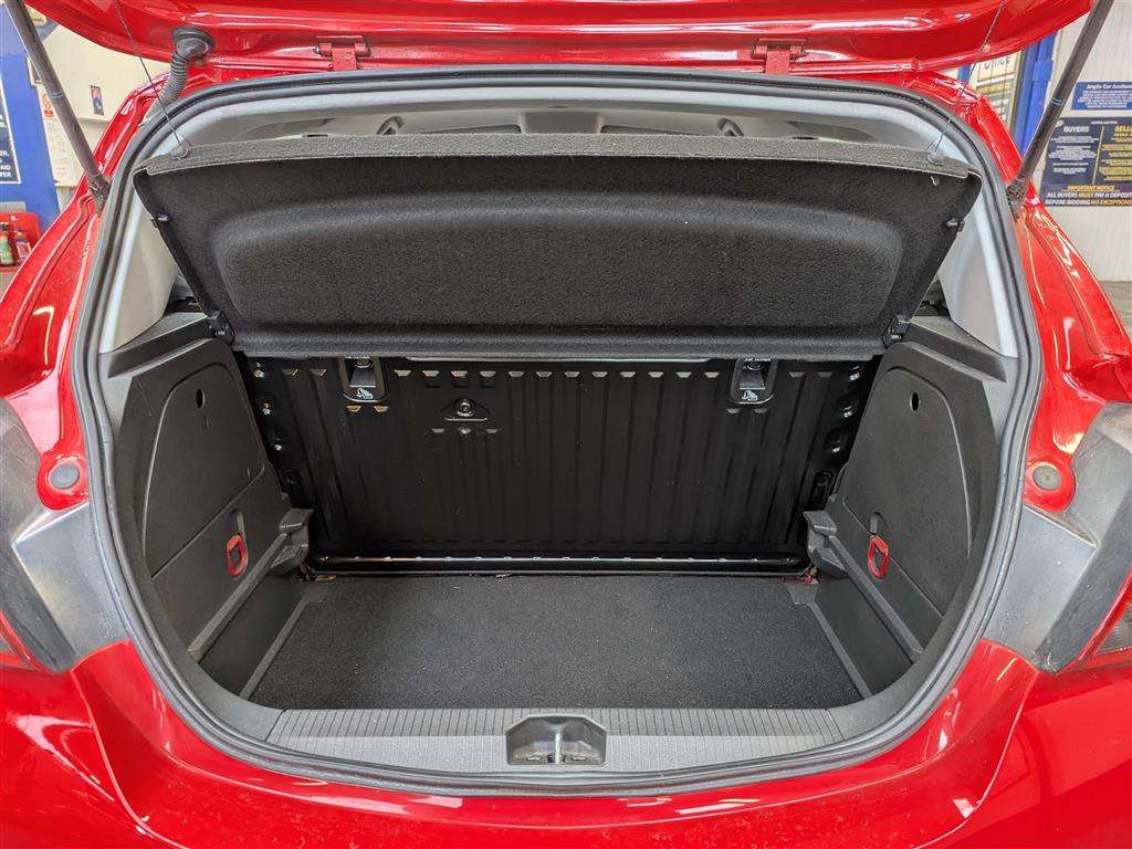 <p>2018 VAUXHALL CORSA ENERGY AC</p>