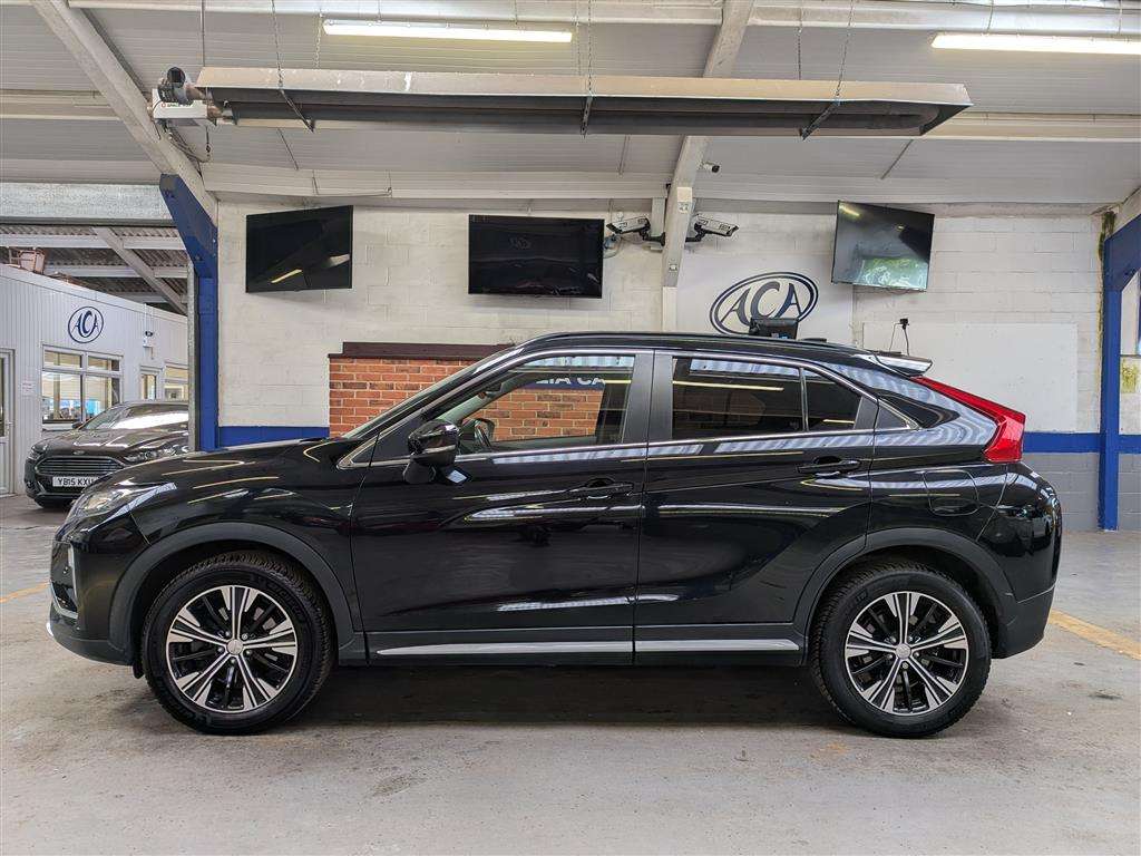 <p>2018 MITSUBISHI ECLIPSE CROSS 3 CVT</p>
