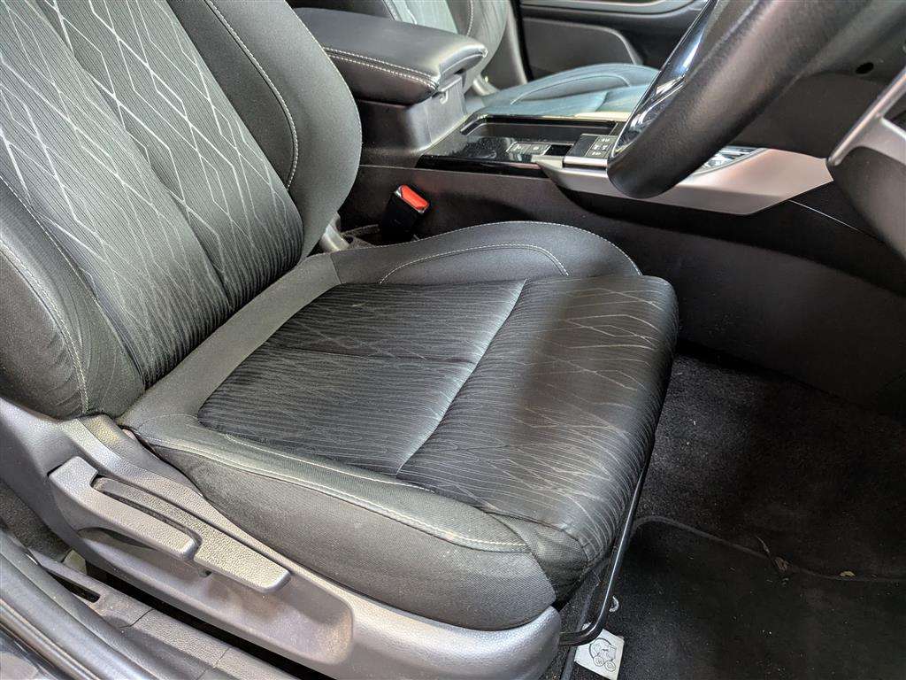 <p>2018 MITSUBISHI ECLIPSE CROSS 3 CVT</p>