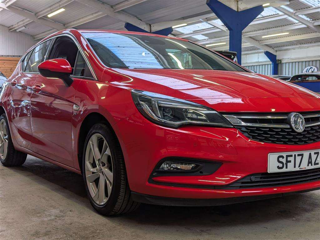 <p>2017 VAUXHALL ASTRA SRI TURBO</p>