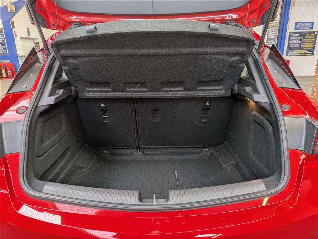 <p>2017 VAUXHALL ASTRA SRI TURBO</p>