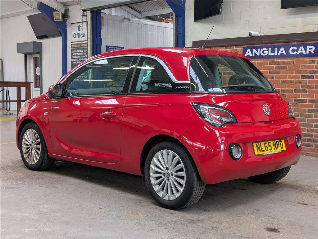<p>2015 VAUXHALL ADAM GLAM</p>