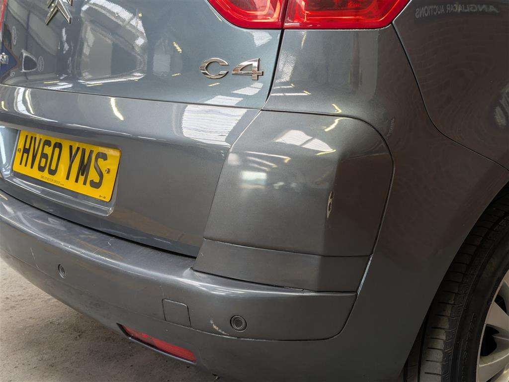 <p>2010 CITROEN C4 PICASSO VTR+ HDI S-A</p>