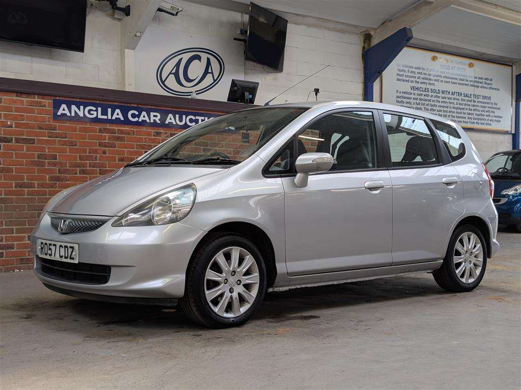 <p>2007 HONDA JAZZ SE</p>
