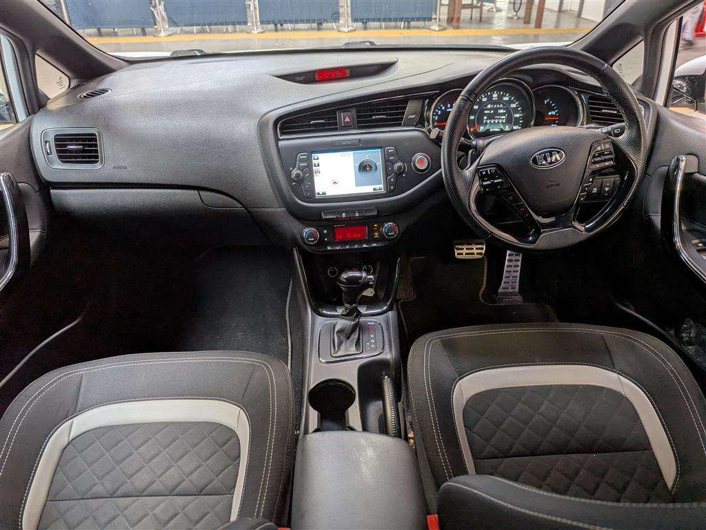 <p>2017 KIA CEED GT-LINE ISG CRDI S-A</p>