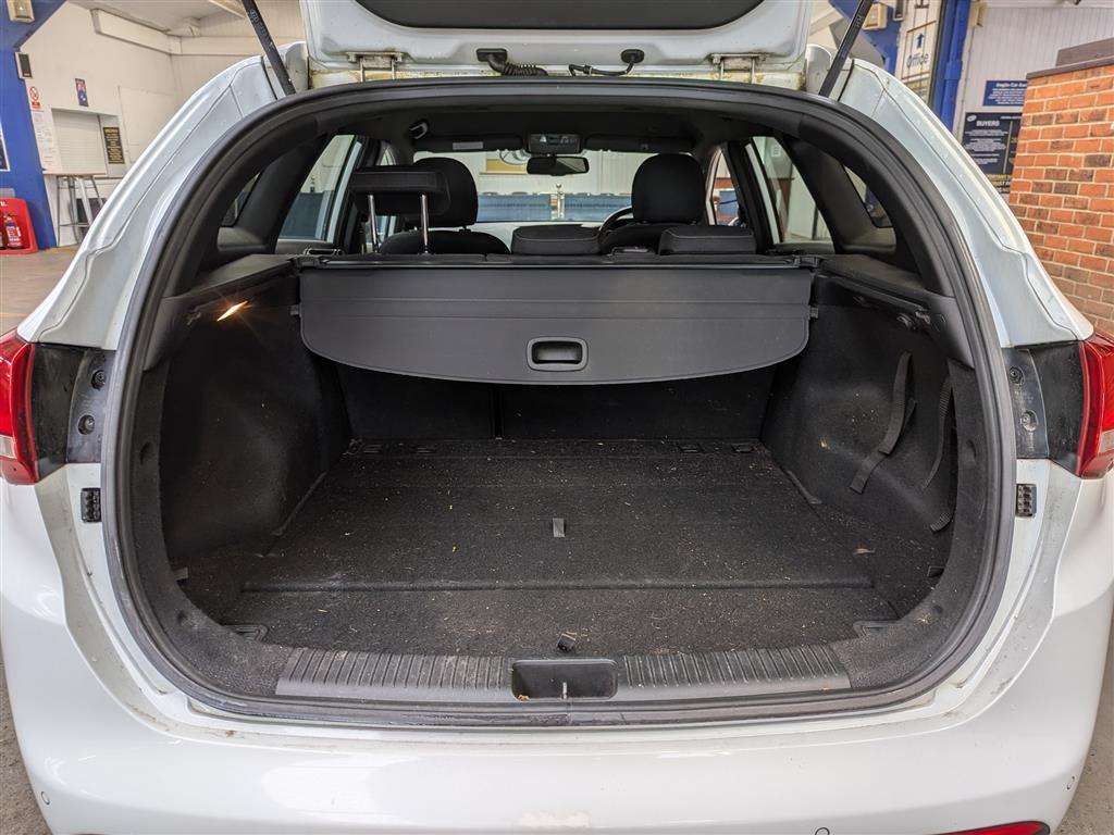 <p>2017 KIA CEED GT-LINE ISG CRDI S-A</p>