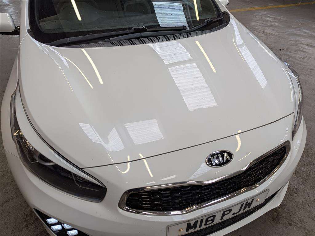 <p>2017 KIA CEED GT-LINE ISG CRDI S-A</p>