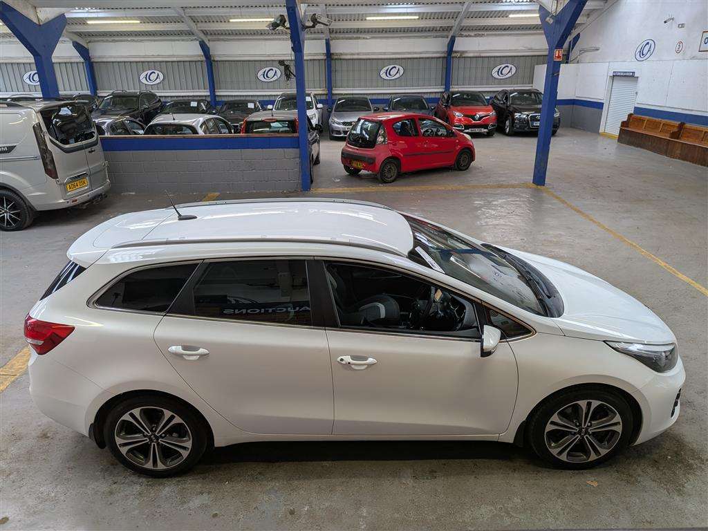 <p>2017 KIA CEED GT-LINE ISG CRDI S-A</p>