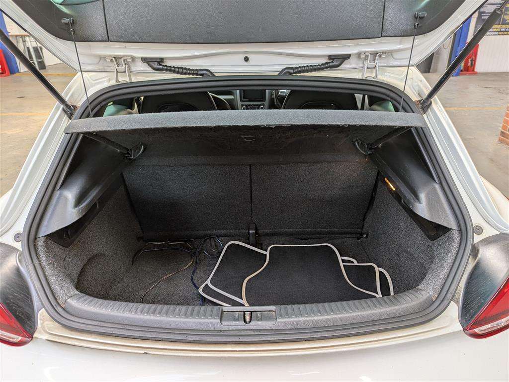 <p>2010 VOLKSWAGEN SCIROCCO GT</p>