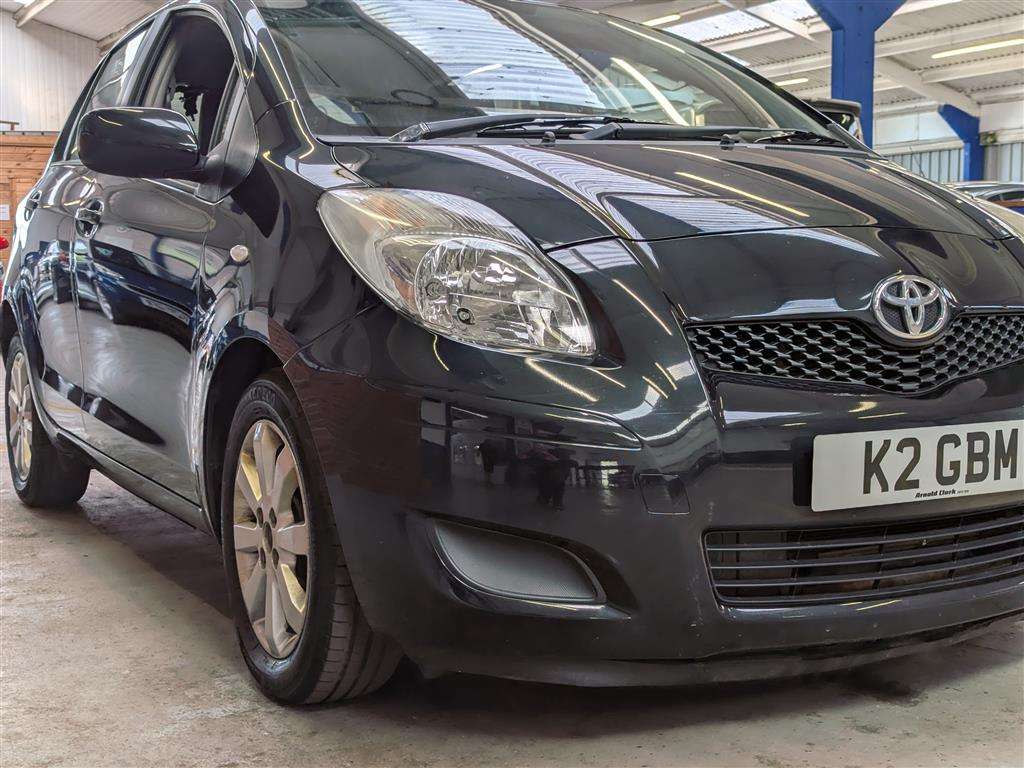 <p>2009 TOYOTA YARIS TR VVT-I</p>