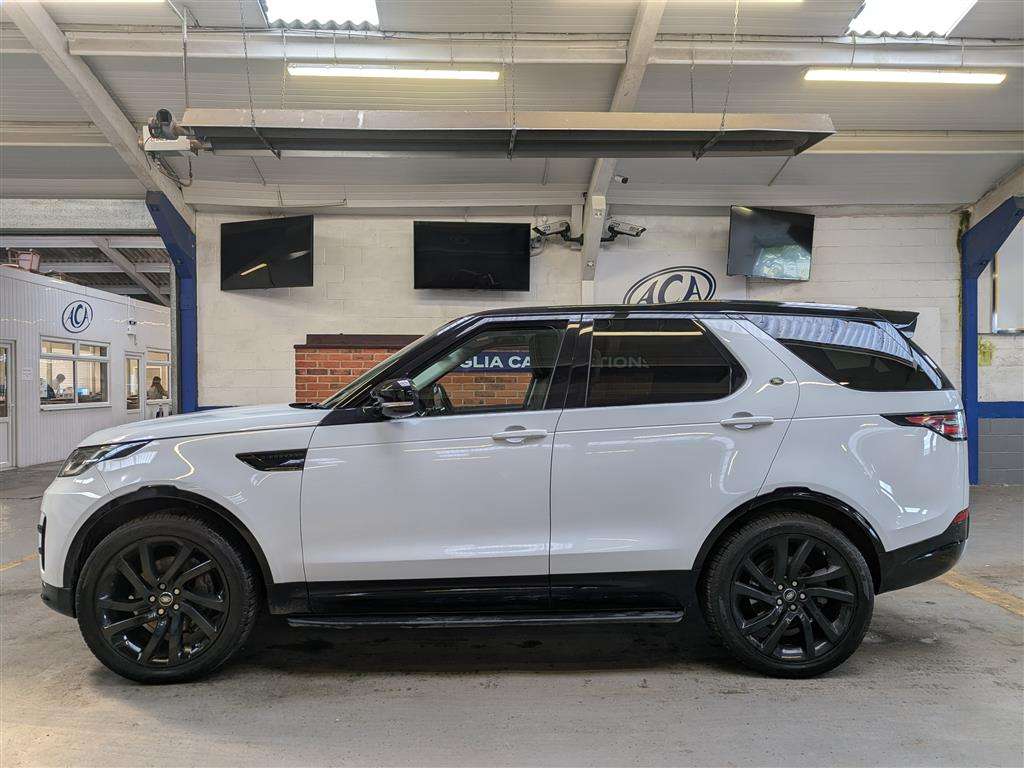 <p>2018 LAND ROVER DISCOVERY LUXURY HSE SDV6</p>