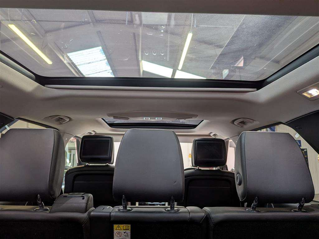 <p>2018 LAND ROVER DISCOVERY LUXURY HSE SDV6</p>