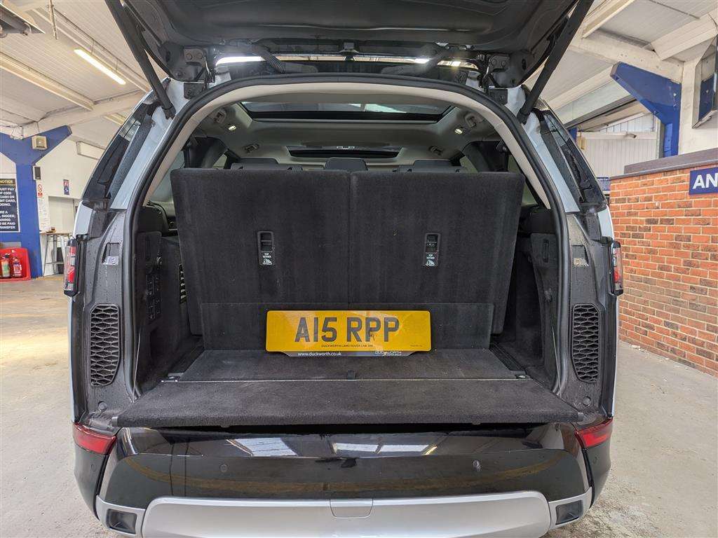 <p>2018 LAND ROVER DISCOVERY LUXURY HSE SDV6</p>