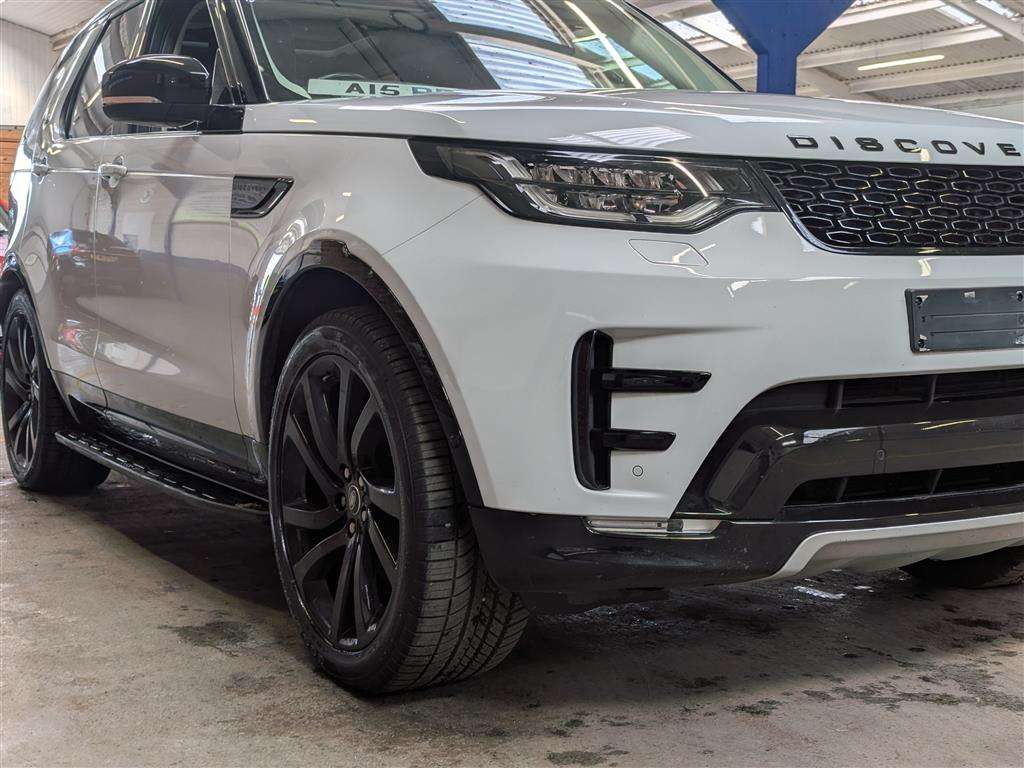 <p>2018 LAND ROVER DISCOVERY LUXURY HSE SDV6</p>